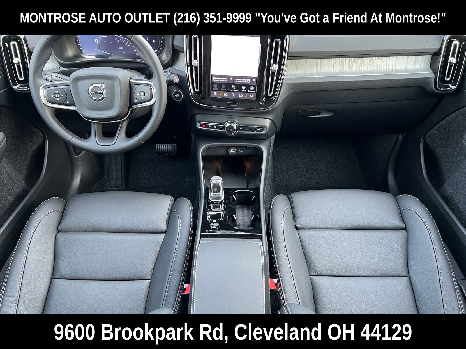 New 2026 Volvo XC40 B5 Plus w/ Protection Package Premier image 18