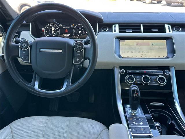 Used 2017 Land Rover Range Rover Sport HSE image 14