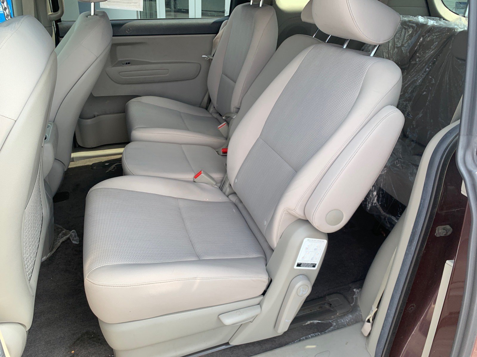 Used 2019 Kia Sedona LX FWD image 8