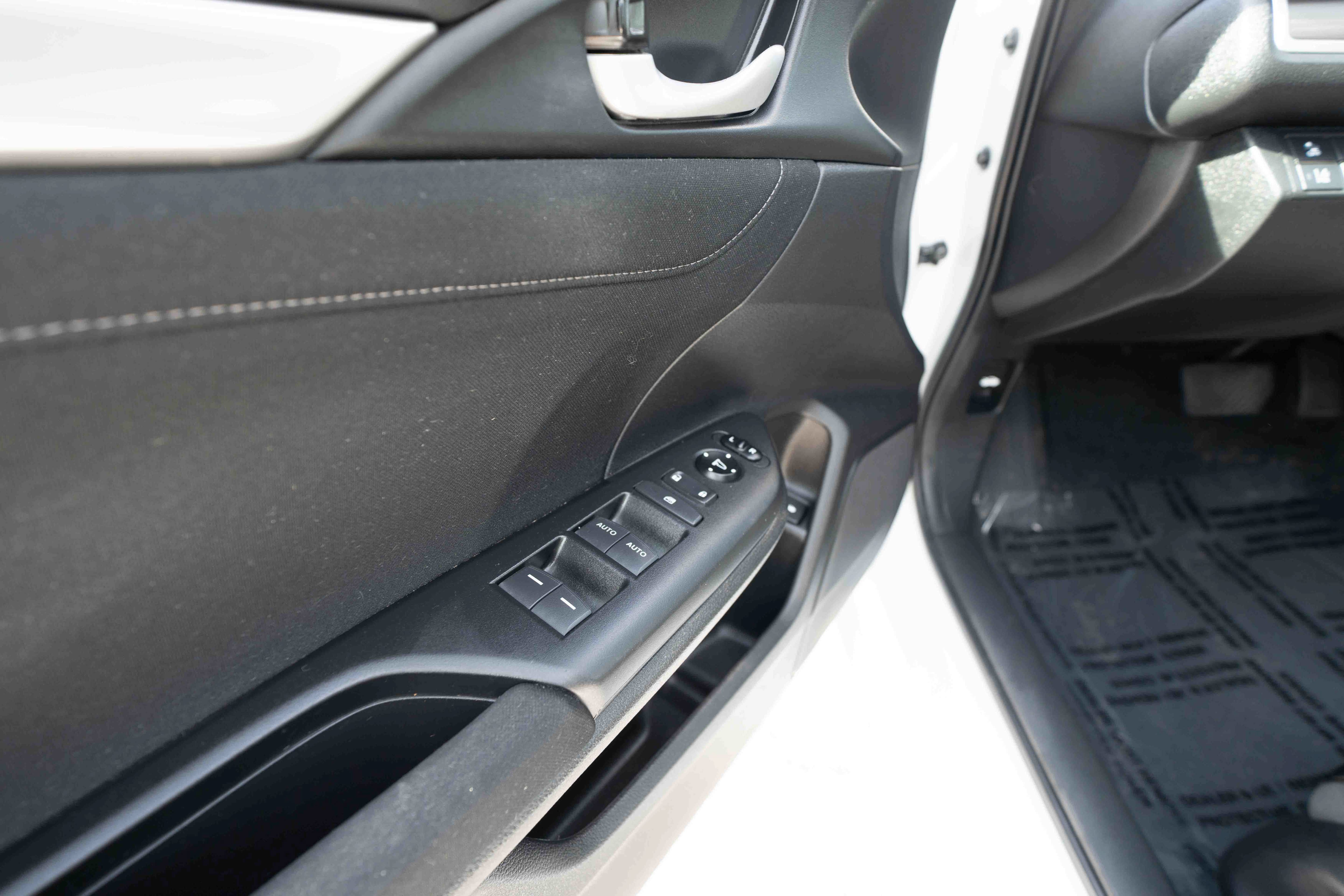Certified 2021 Honda Civic EX image 7