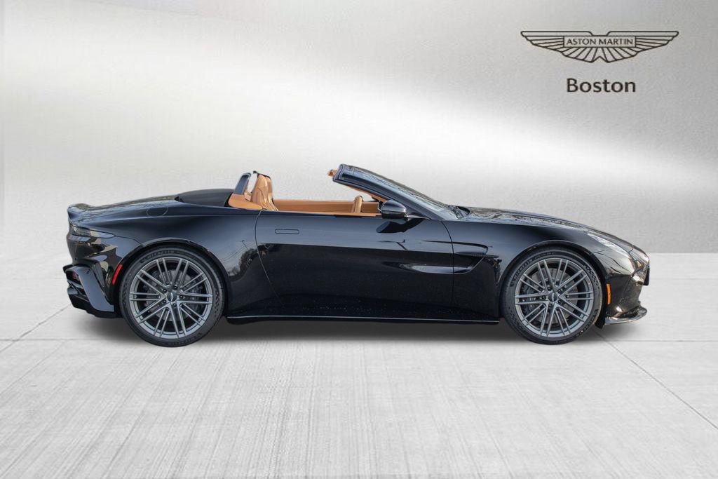New 2026 Aston Martin V8 Vantage Convertible image 4