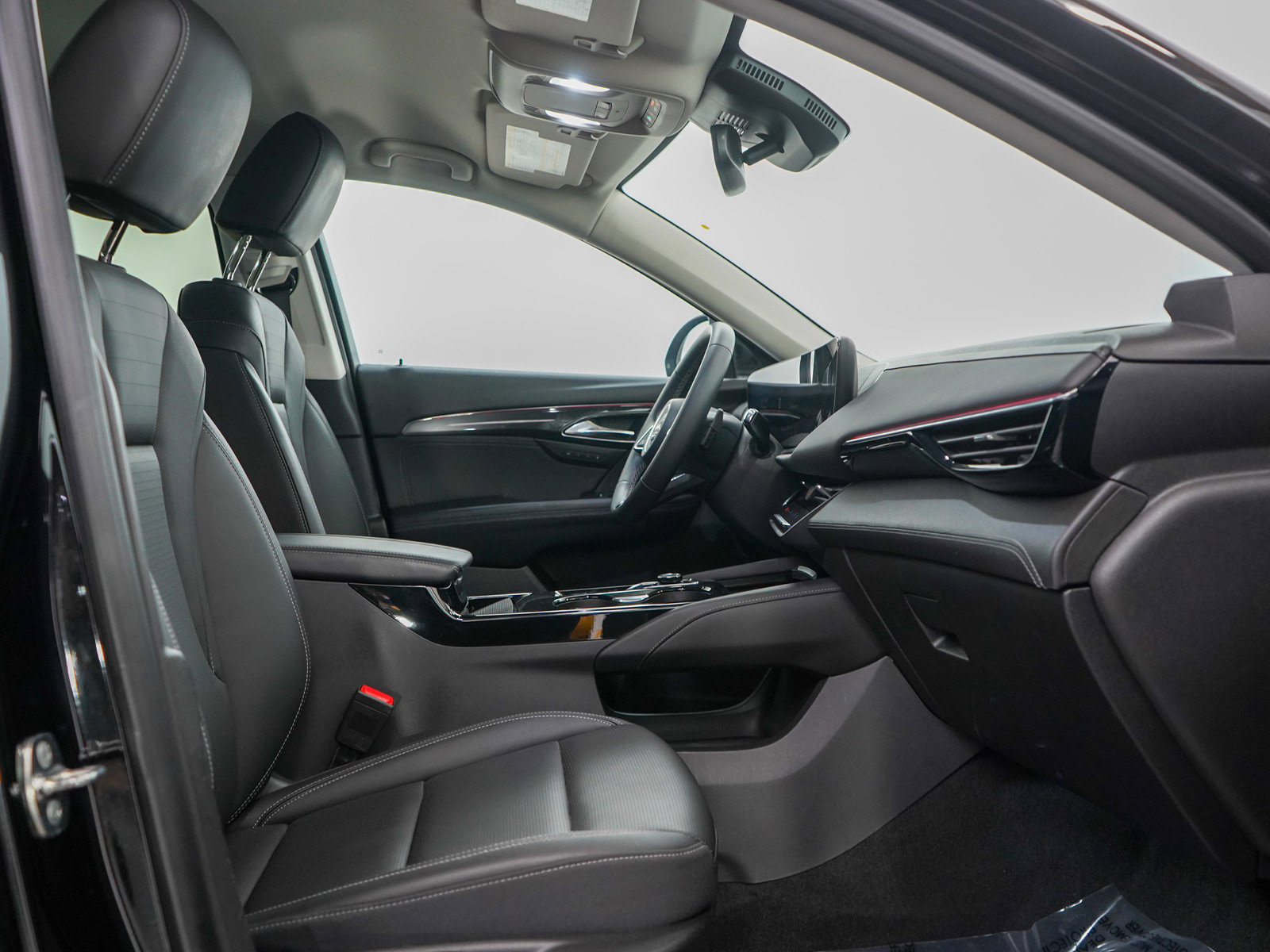 Used 2024 Buick Envision Preferred image 11