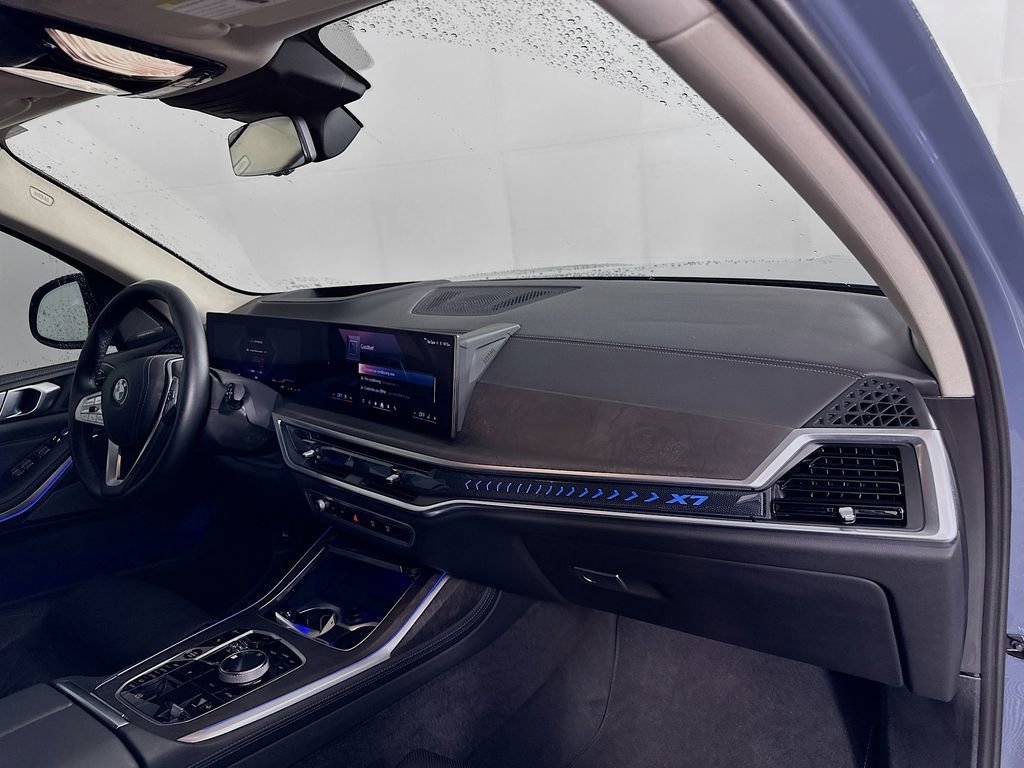 Used 2024 BMW X7 xDrive40i w/ Executive Package image 38