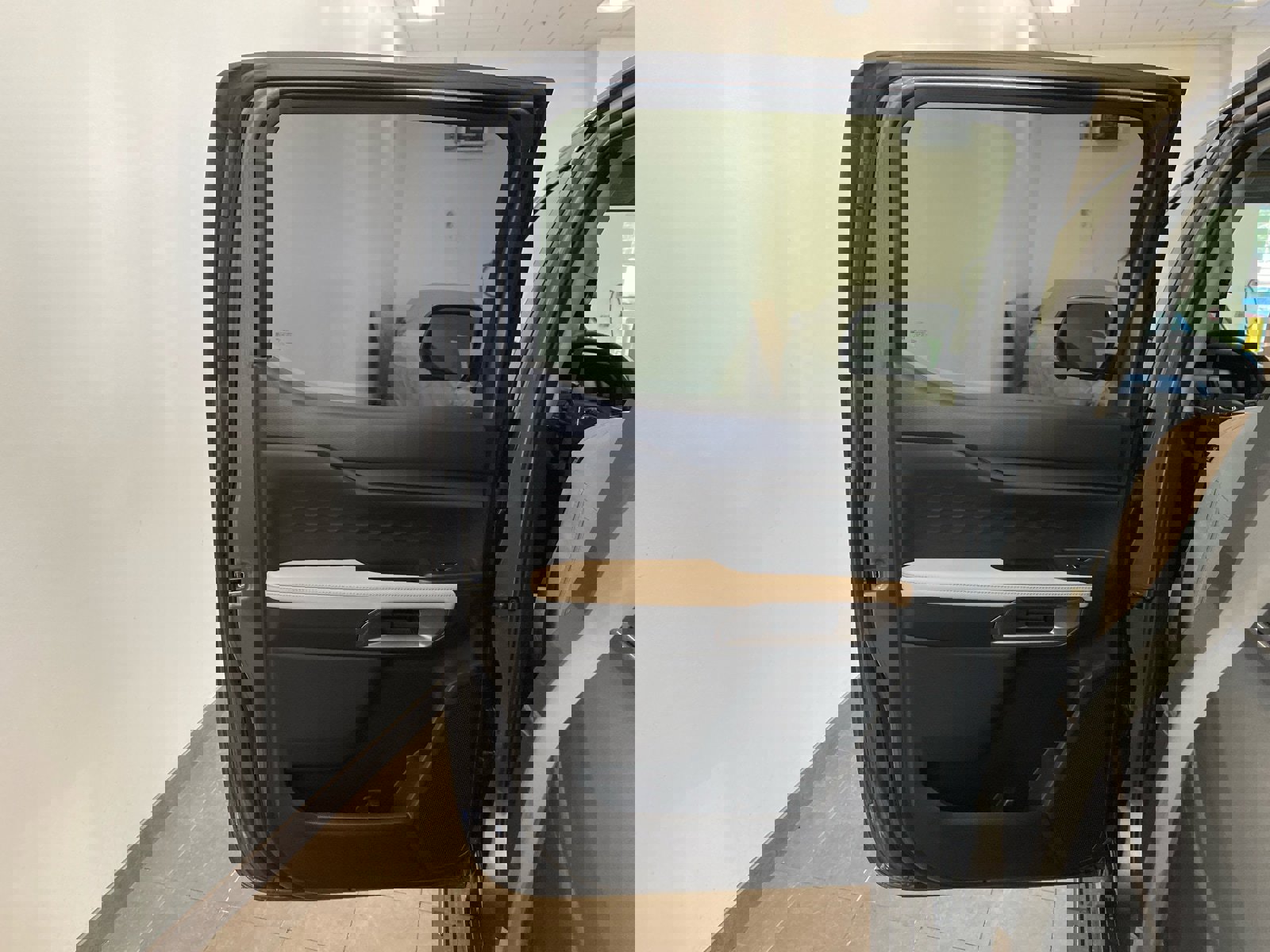 New 2025 Ford Ranger XLT w/ Equipment Group 301A High image 8