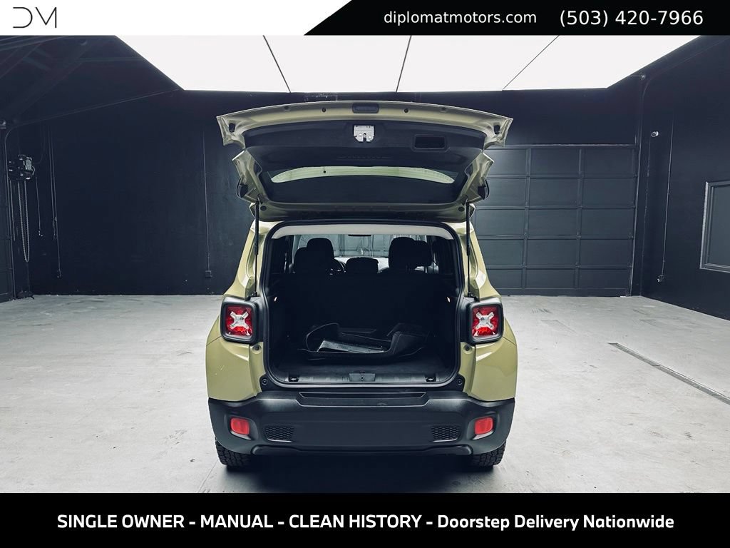 Used 2015 Jeep Renegade Latitude w/ Cold Weather Group II AWD/4WD image 44