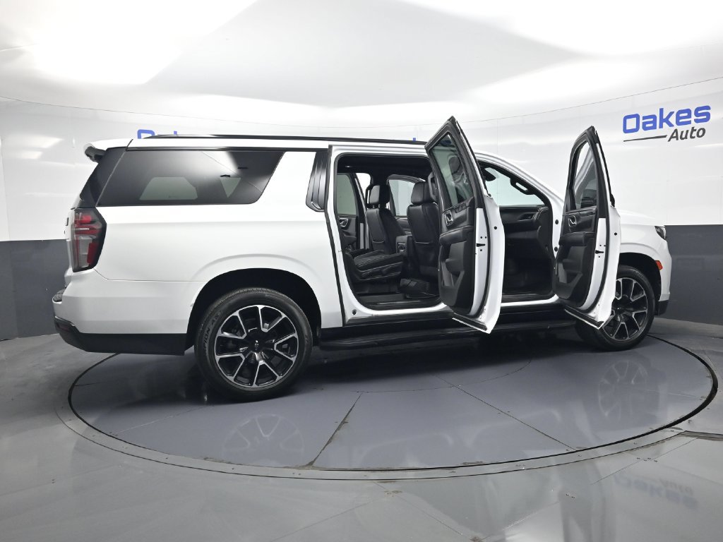 Used 2021 Chevrolet Suburban RST w/ Luxury Package AWD/4WD image 58