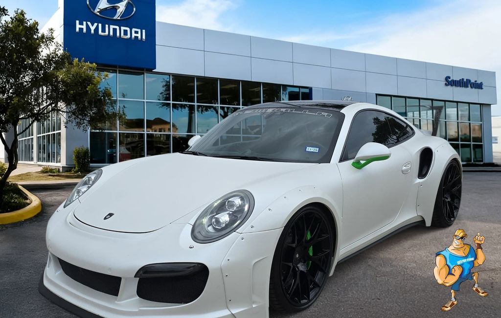 Used 2015 Porsche 911 Turbo S image 1