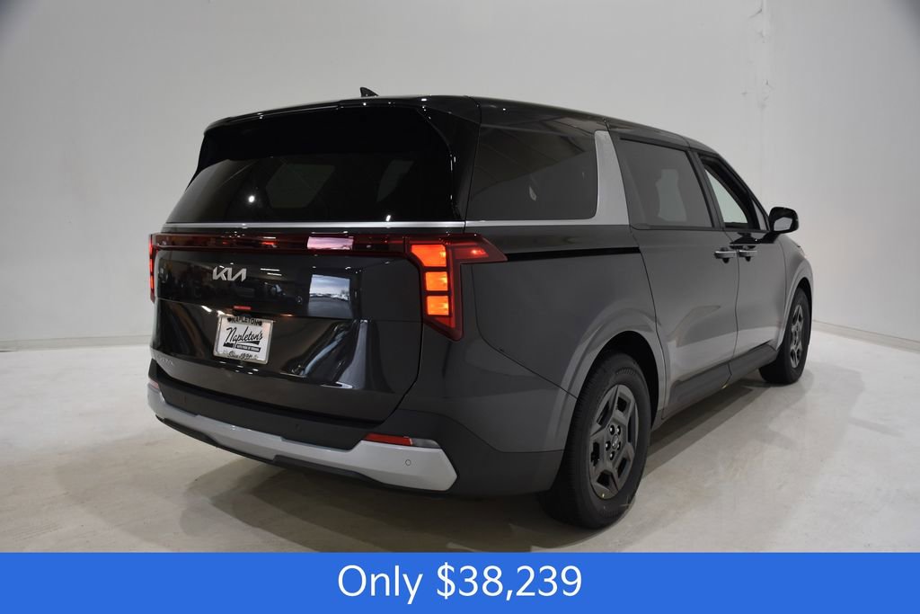 New 2026 Kia Carnival LX image 4
