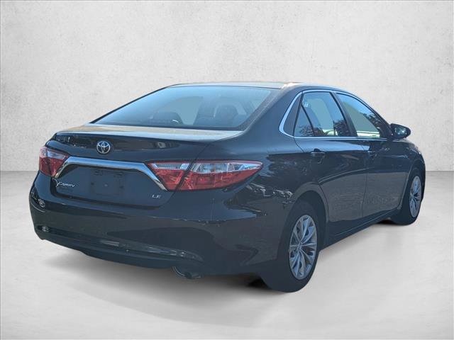 Used 2015 Toyota Camry LE image 5