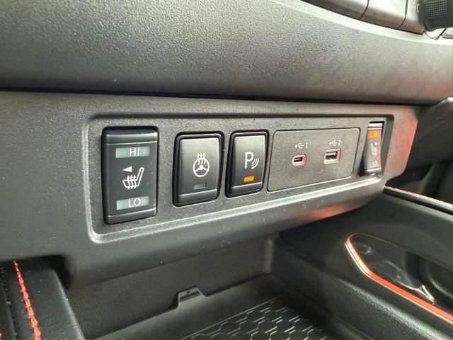 Used 2024 Nissan Frontier PRO-4X w/ Pro Premium Package AWD/4WD image 31