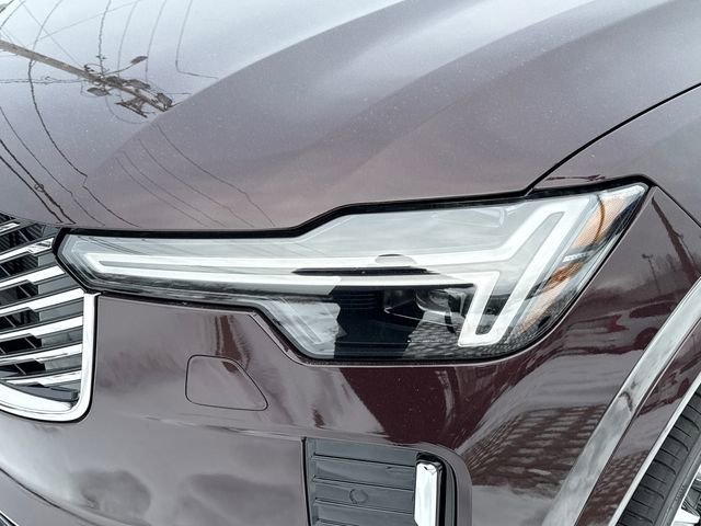 New 2026 Volvo XC90 B6 Plus w/ Protection Package Premier image 7