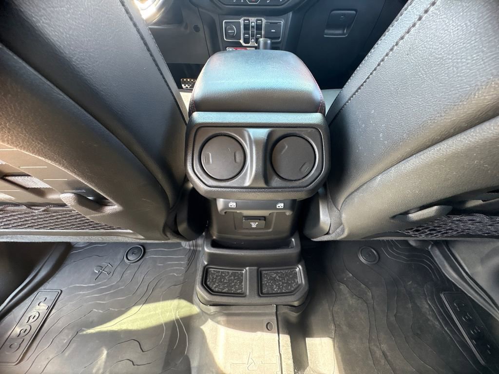 Used 2020 Jeep Wrangler Unlimited Rubicon w/ Dual Top Group image 12
