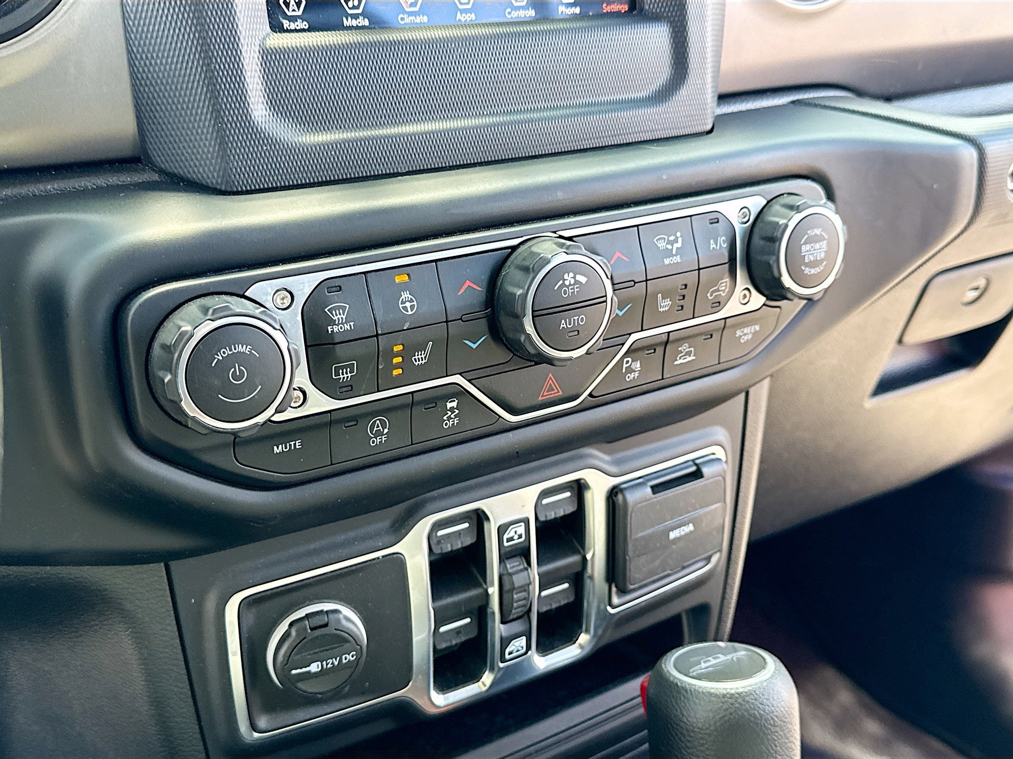 Used 2021 Jeep Gladiator Sport image 12