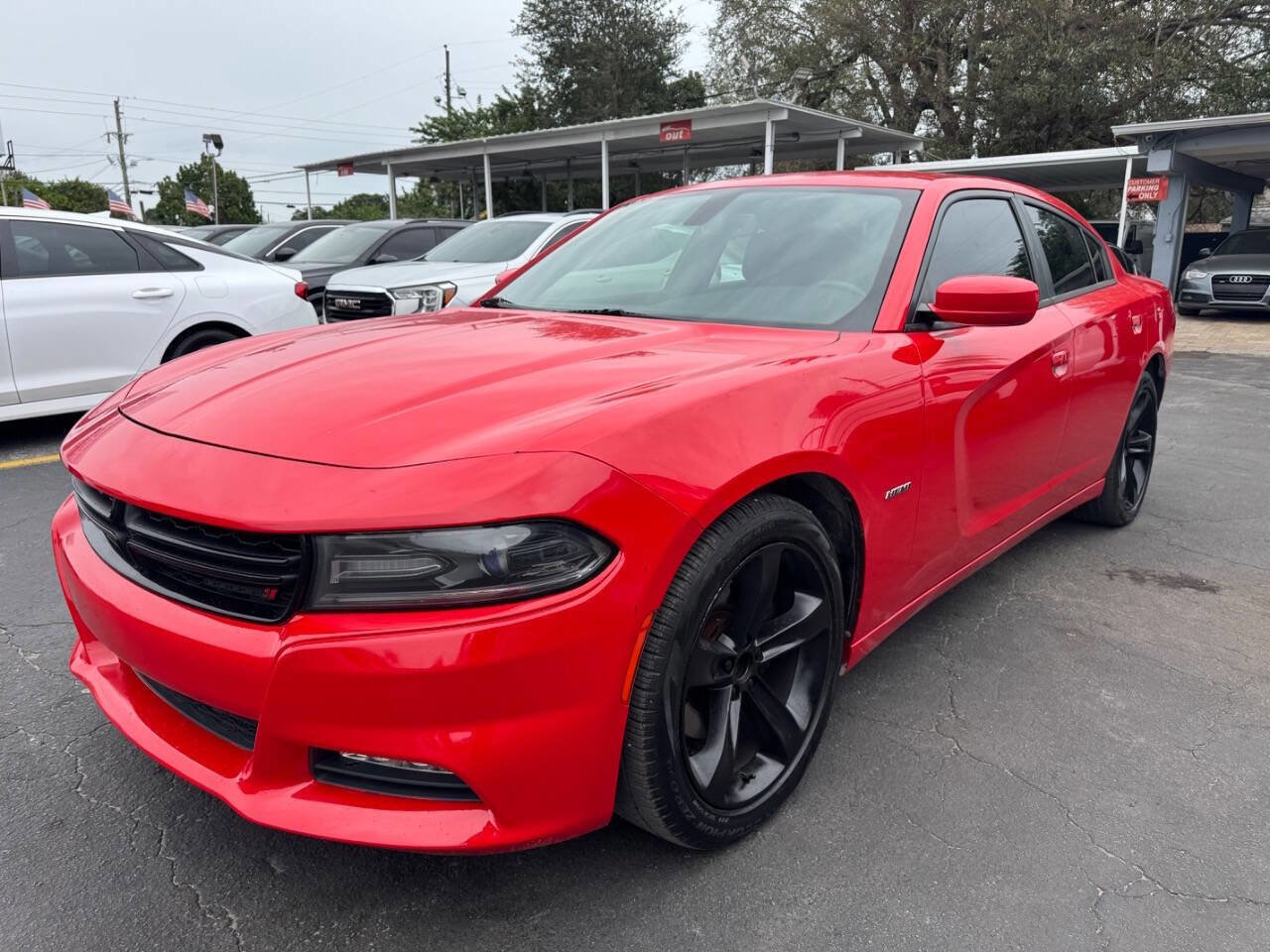Used 2018 Dodge Charger R/T RWD image 2
