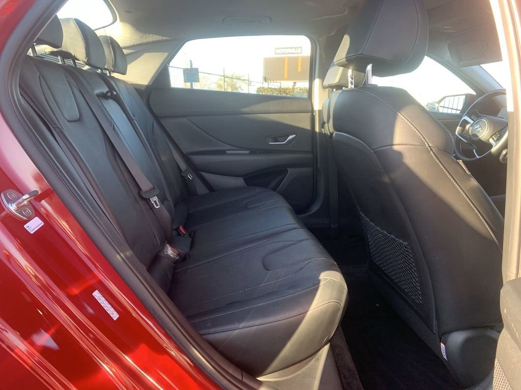 Used 2023 Hyundai Elantra Limited w/ Cargo Package image 25