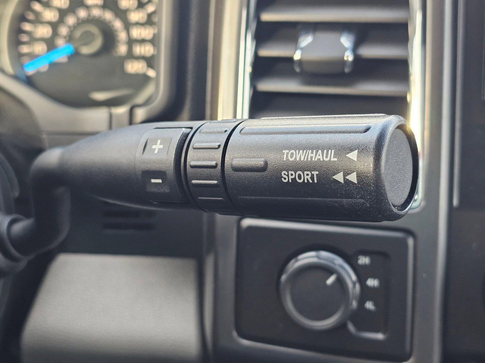 Used 2016 Ford F150 XLT image 42