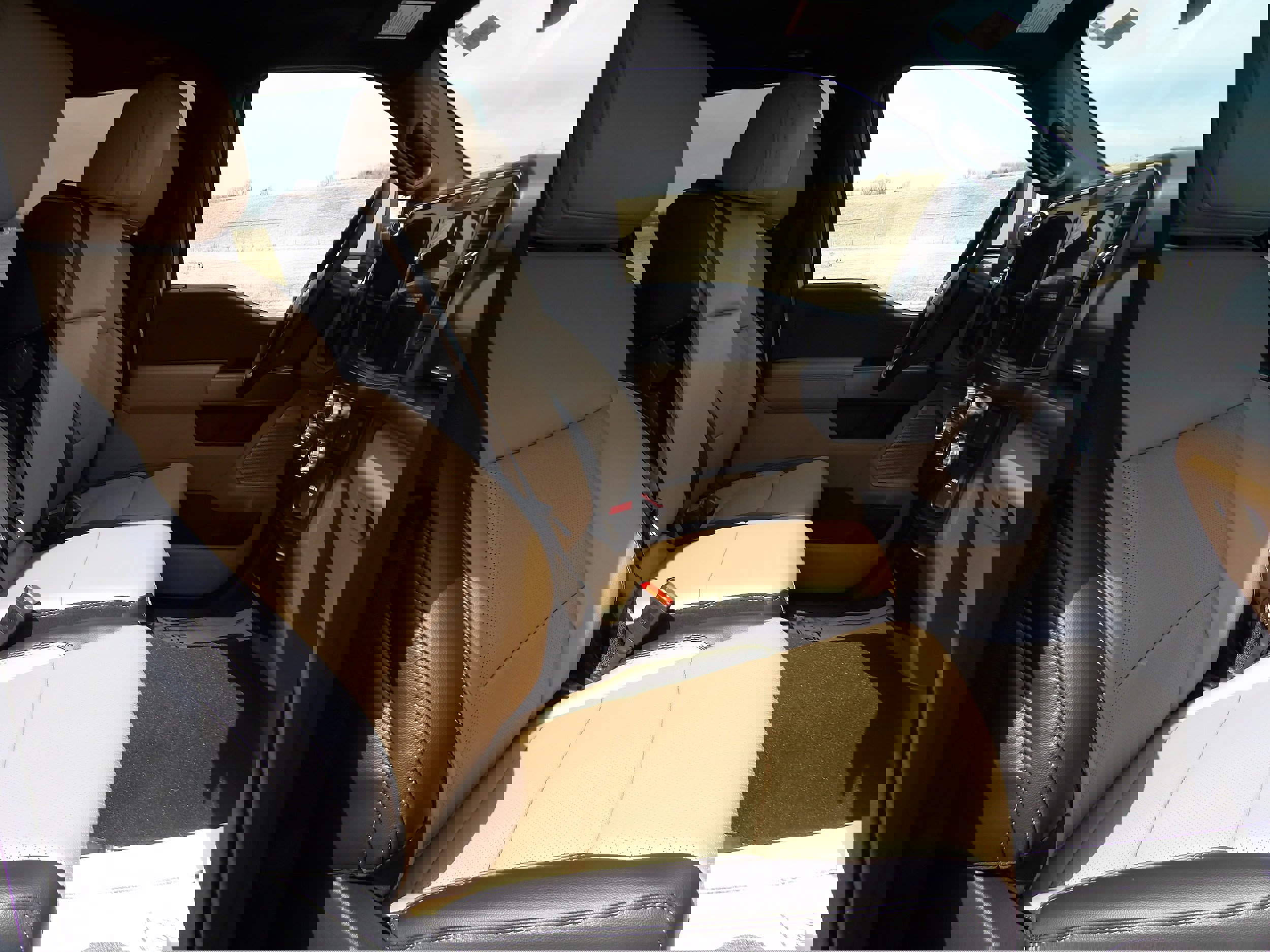 New 2025 Ford F250 Lariat w/ Chrome Package image 16