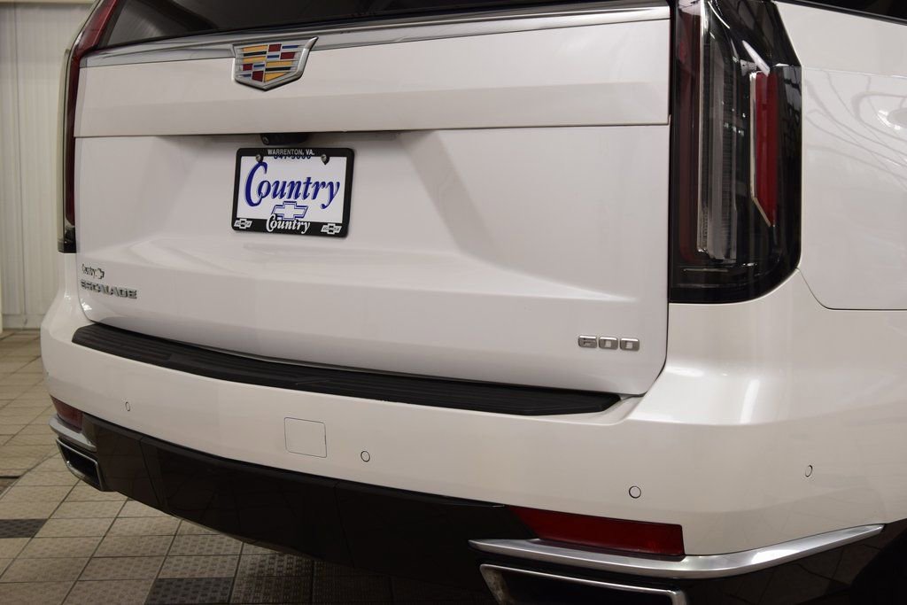 Used 2023 Cadillac Escalade ESV Premium Luxury Platinum w/ Heavy-Duty Trailer Package image 21