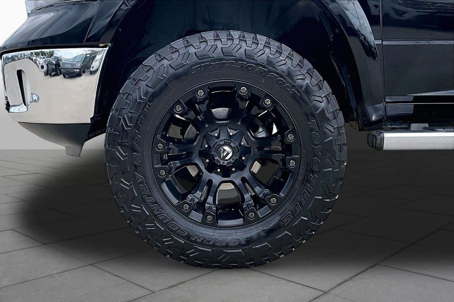 Used 2014 RAM 1500 Laramie Longhorn w/ Convenience Group RWD image 10