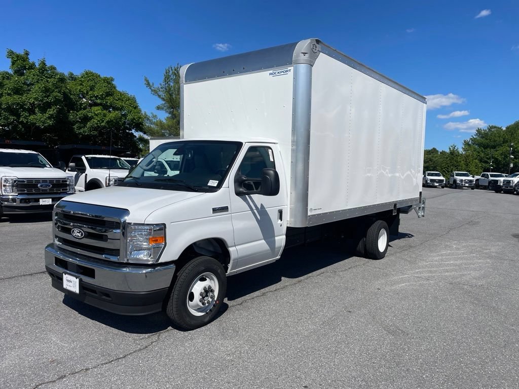 New 2027 Ford E-450 and Econoline 450 Super Duty w/ Power Equipment Group RWD image 1