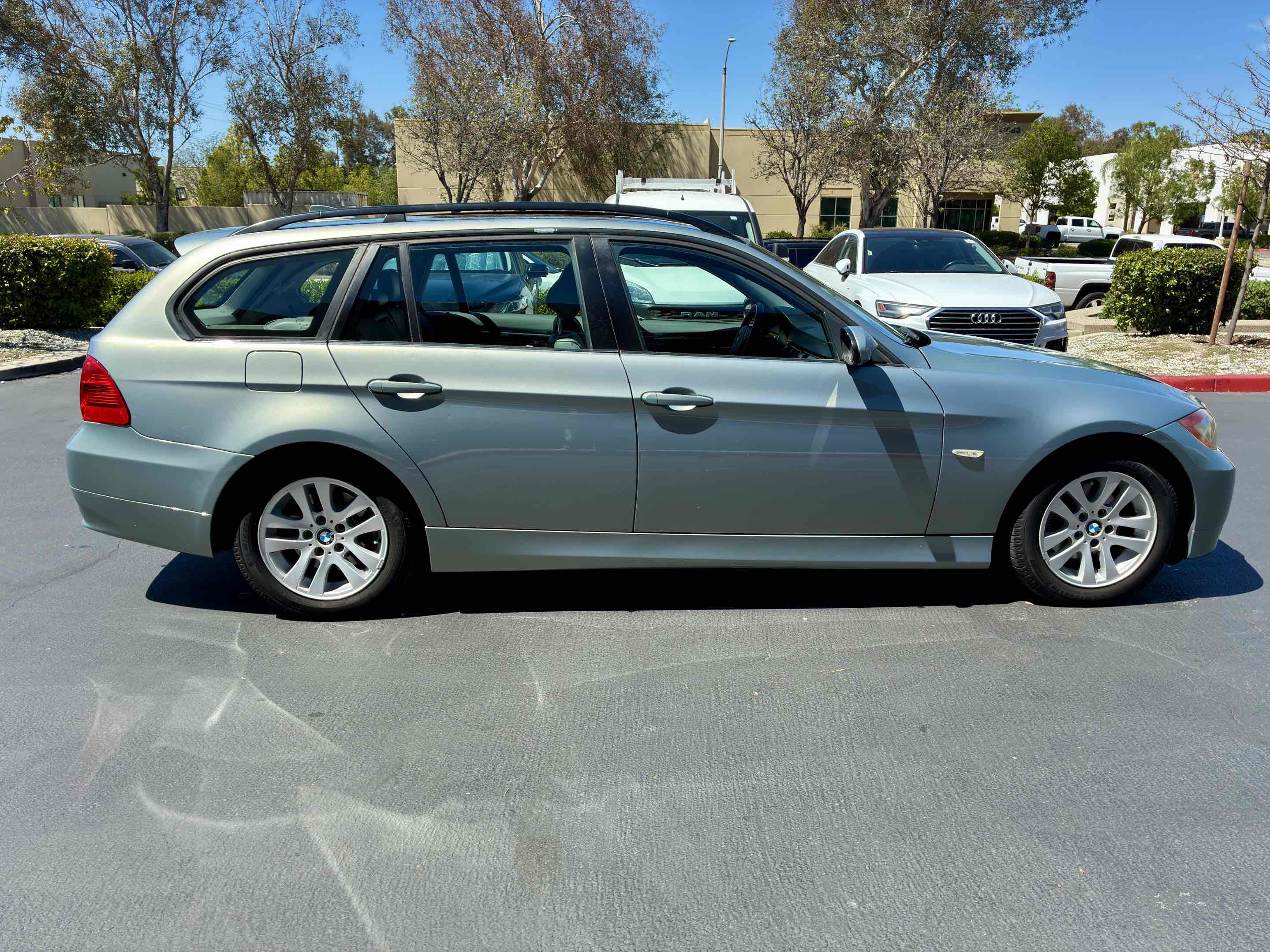 Used 2007 BMW 328i Wagon RWD image 7