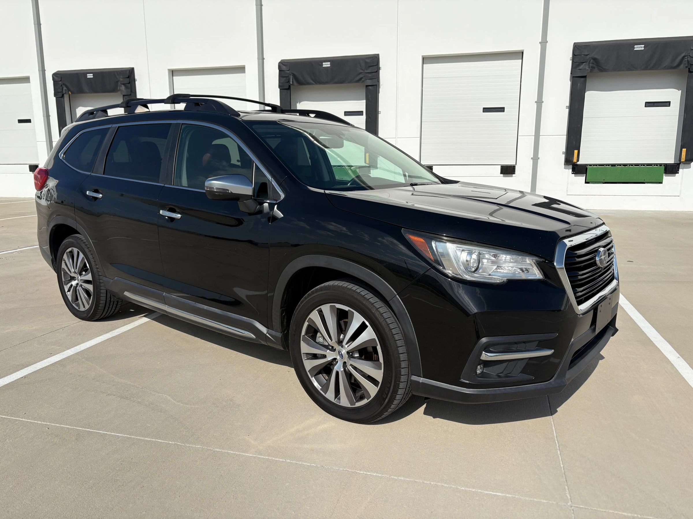 Used 2020 Subaru Ascent Touring w/ Popular Package #3 AWD/4WD image 1