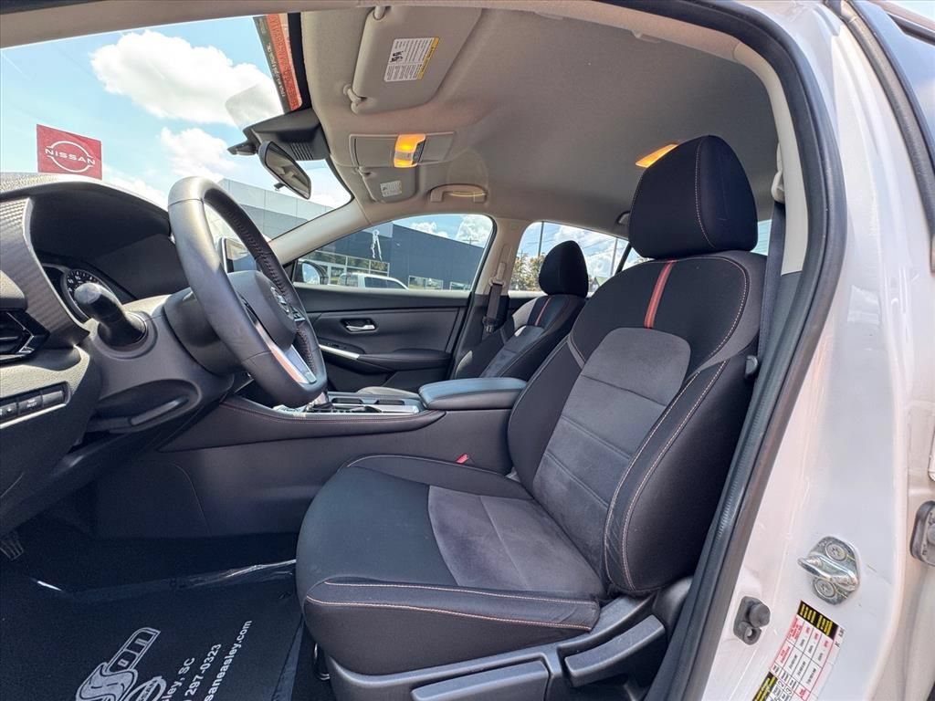 Certified 2021 Nissan Sentra SR w/ Lighting Package FWD image 14