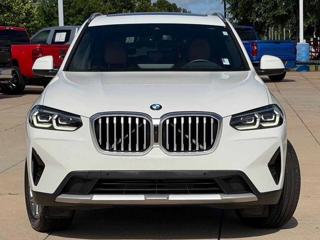 Used 2024 BMW X3 xDrive30i w/ Premium Package w/ZPA AWD/4WD image 2