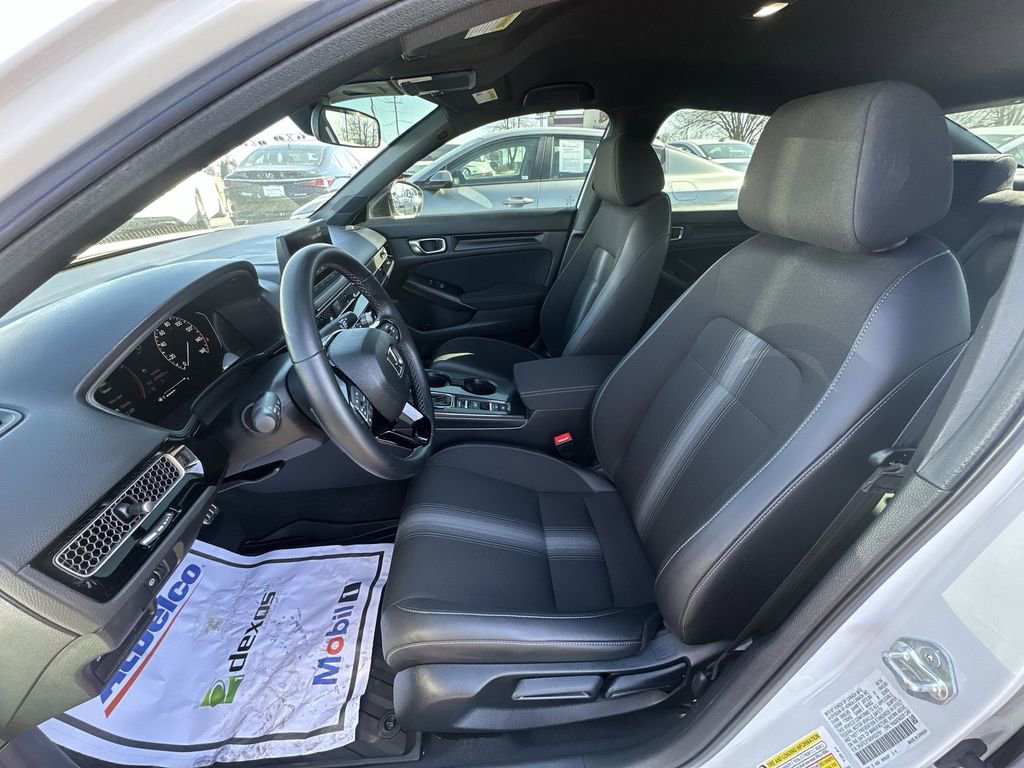 Used 2025 Honda Civic Sport image 11