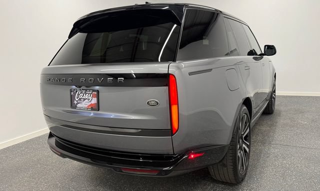 Used 2023 Land Rover Range Rover SE AWD/4WD image 8