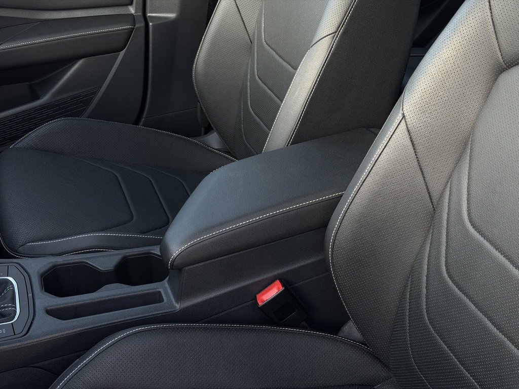 Used 2023 Volkswagen Jetta SEL image 24