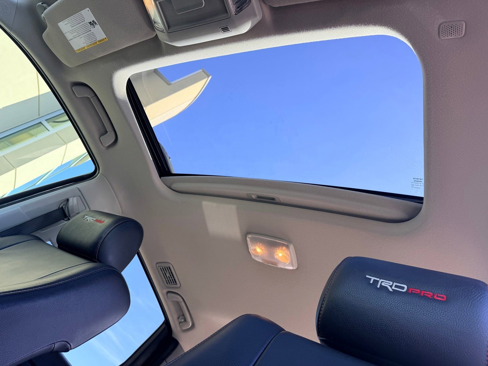 Used 2020 Toyota Sequoia TRD Pro AWD/4WD image 18