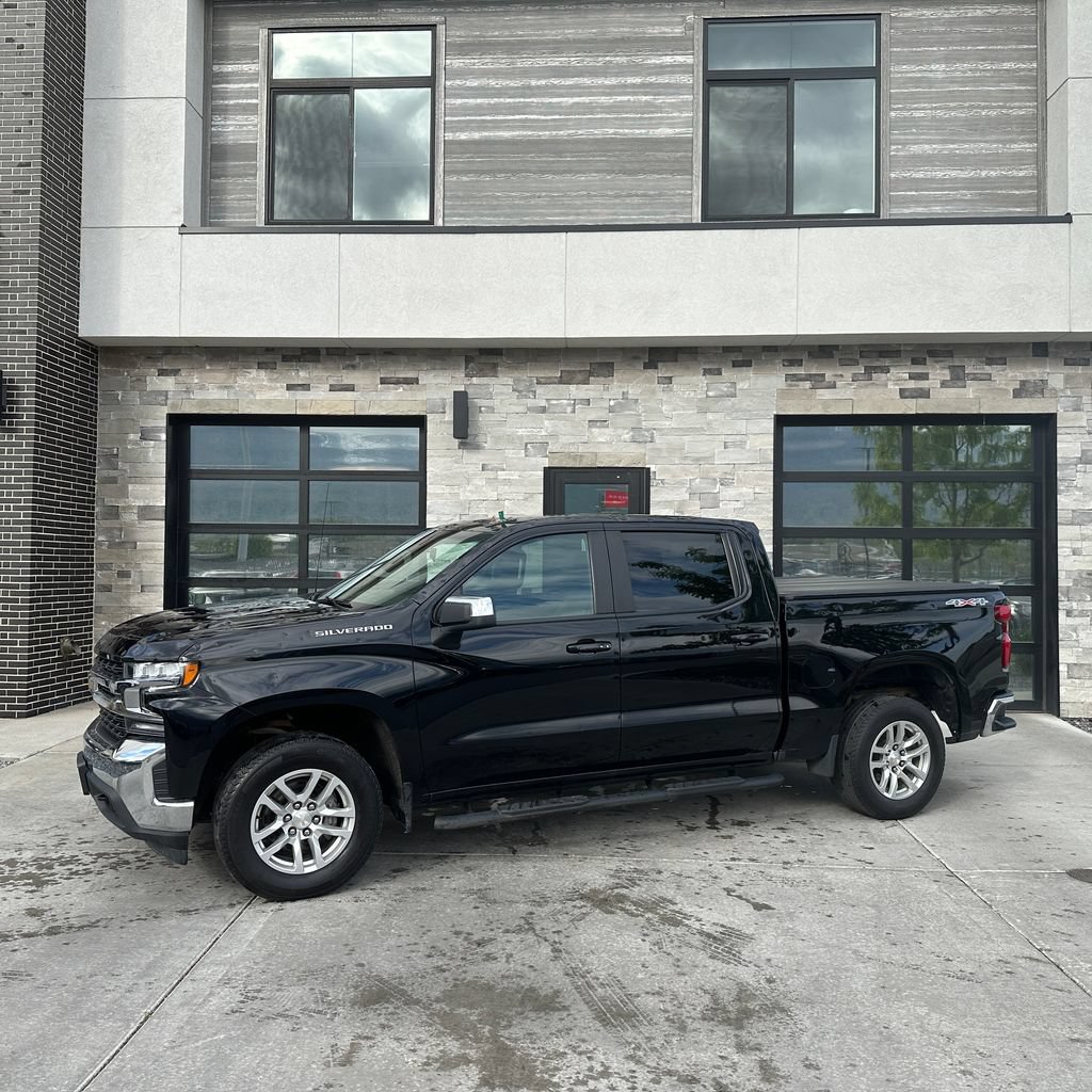 Used 2022 Chevrolet Silverado 1500 LT AWD/4WD image 7