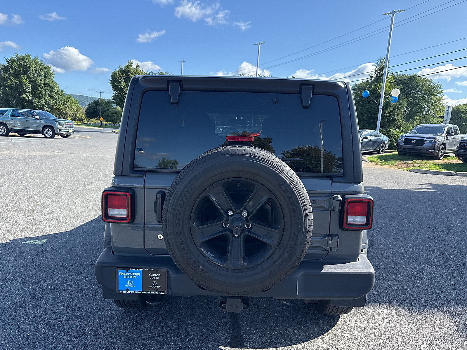 Used 2020 Jeep Wrangler Unlimited Sport AWD/4WD image 3