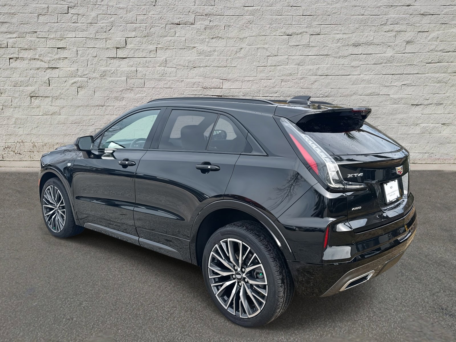 Certified 2024 Cadillac XT4 Sport image 3
