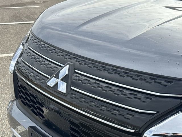 Used 2023 Mitsubishi Outlander SE image 29