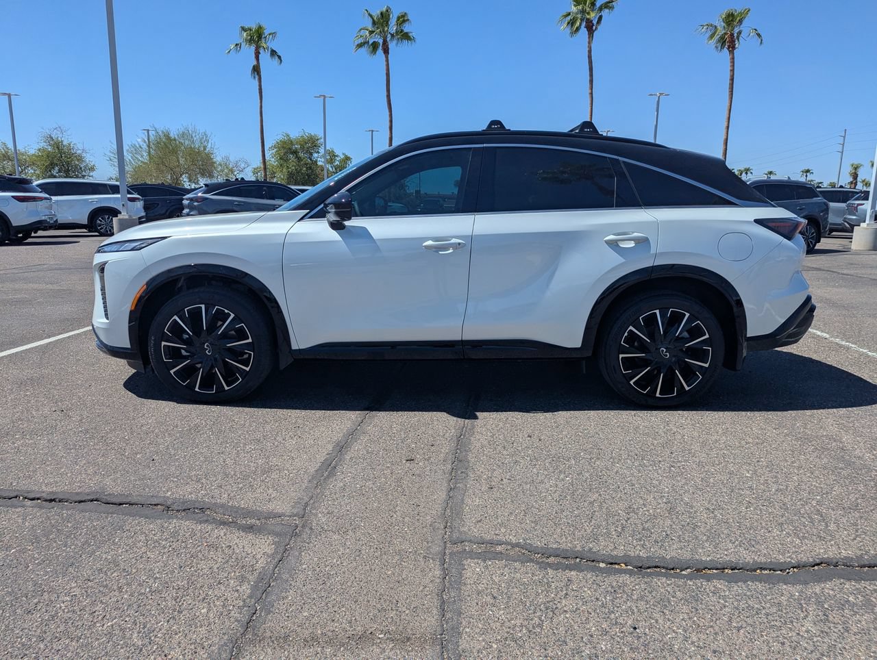 New 2027 INFINITI QX65 Autograph w/ Cargo Package AWD/4WD image 2