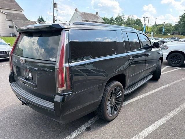 Used 2016 Cadillac Escalade ESV Luxury AWD/4WD image 11