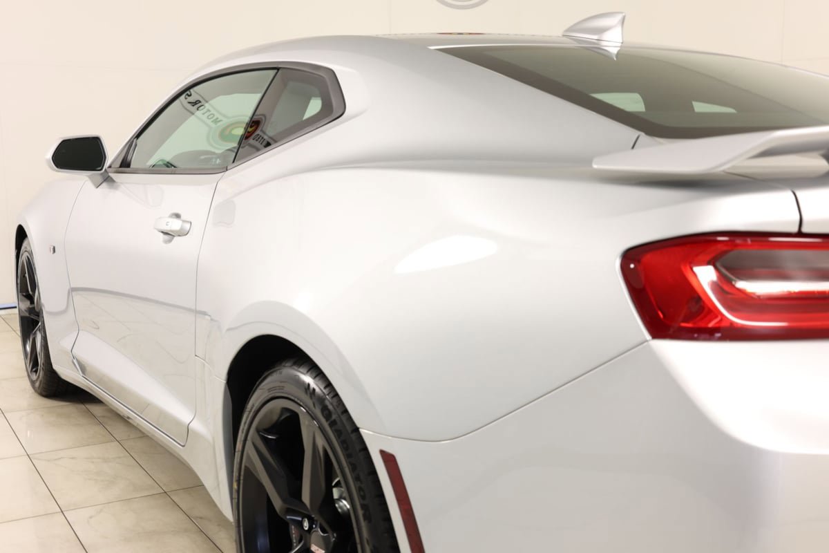 Used 2018 Chevrolet Camaro SS RWD image 45