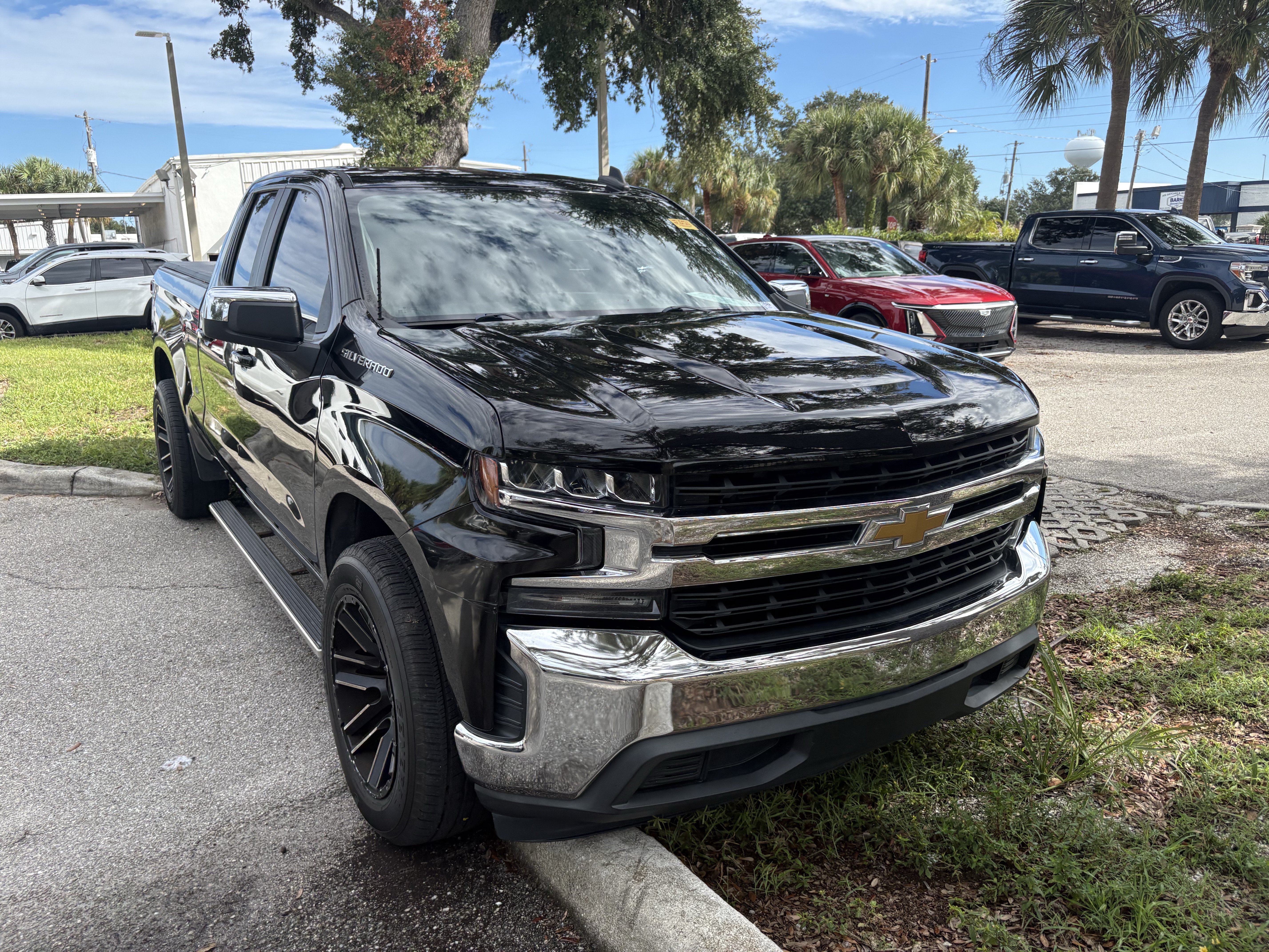 Used 2020 Chevrolet Silverado 1500 LT w/ All-Star Edition RWD image 1