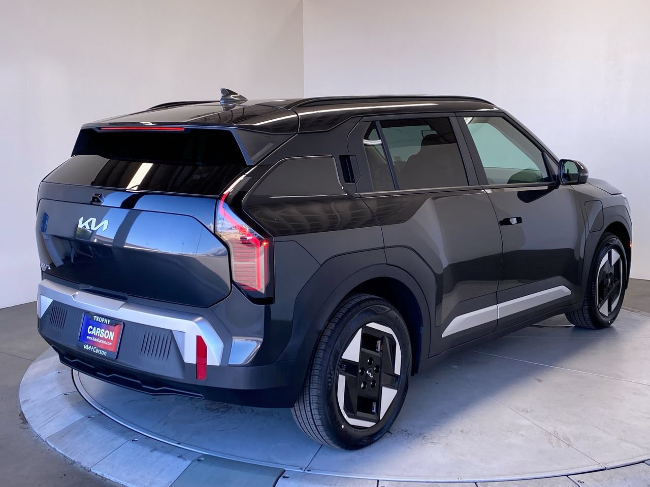 New 2027 Kia EV3 Wind FWD image 5