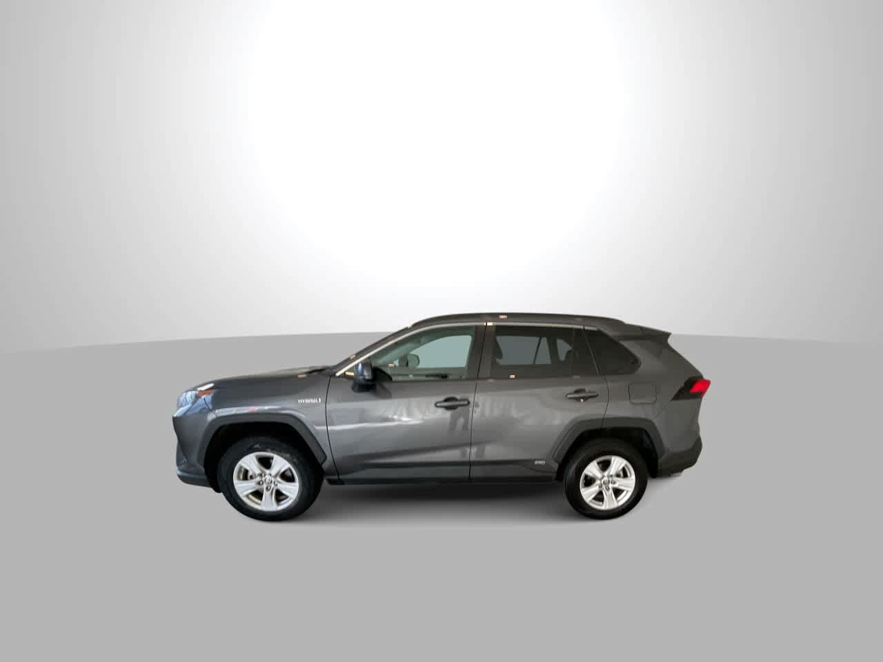 Certified 2021 Toyota RAV4 LE w/ Carpet Mat Package (TMS) AWD/4WD image 5