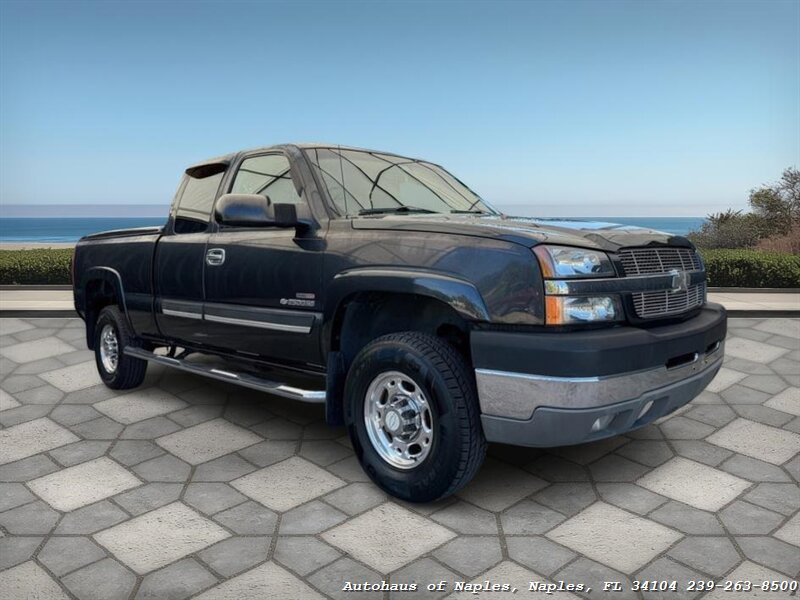 Used 2004 Chevrolet Silverado 2500 LT image 1