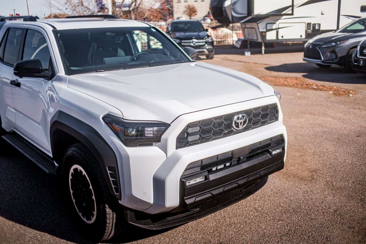 Used 2025 Toyota 4Runner TRD Off-Road Premium image 9