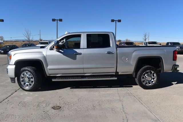 Used 2018 GMC Sierra 2500 Denali w/ Duramax Plus Package image 10