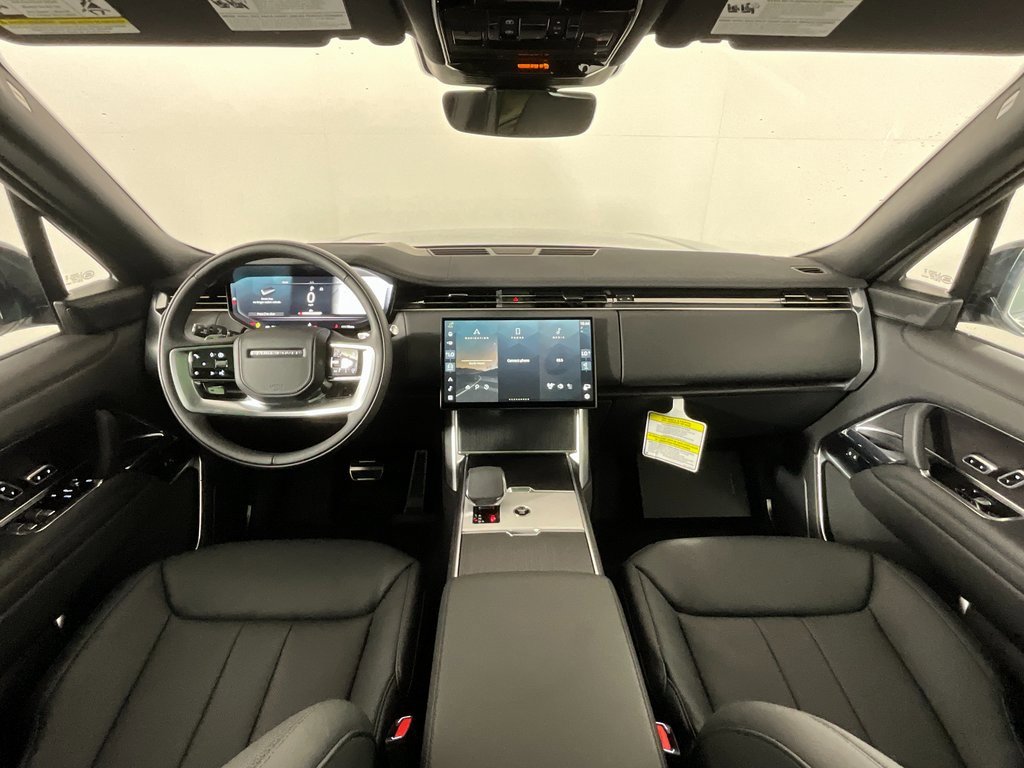 New 2025 Land Rover Range Rover SE image 5