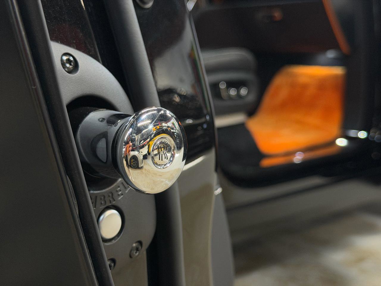 Used 2025 Rolls-Royce Cullinan image 31