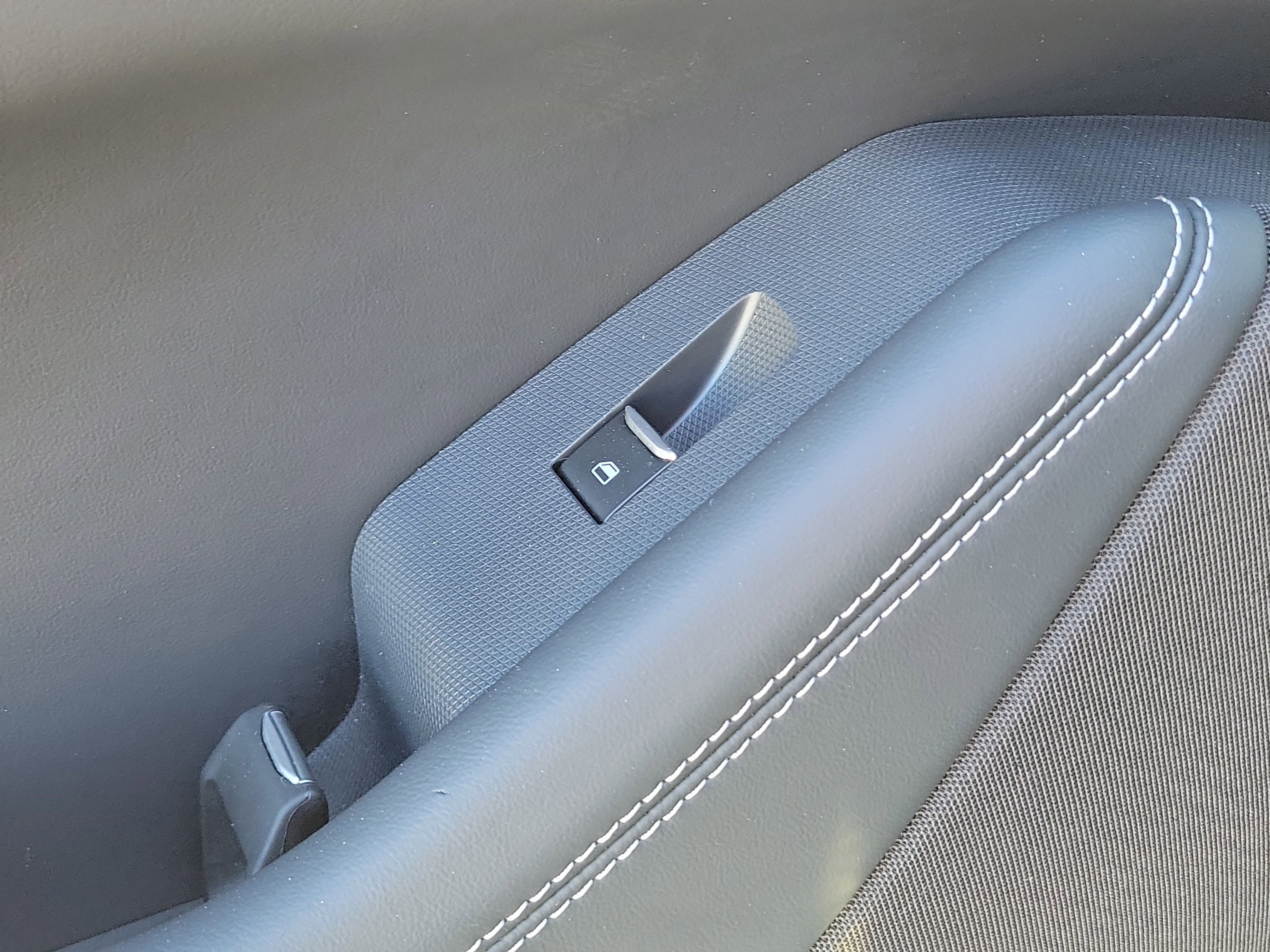 Used 2024 Ford Mustang Mach-E Select image 15