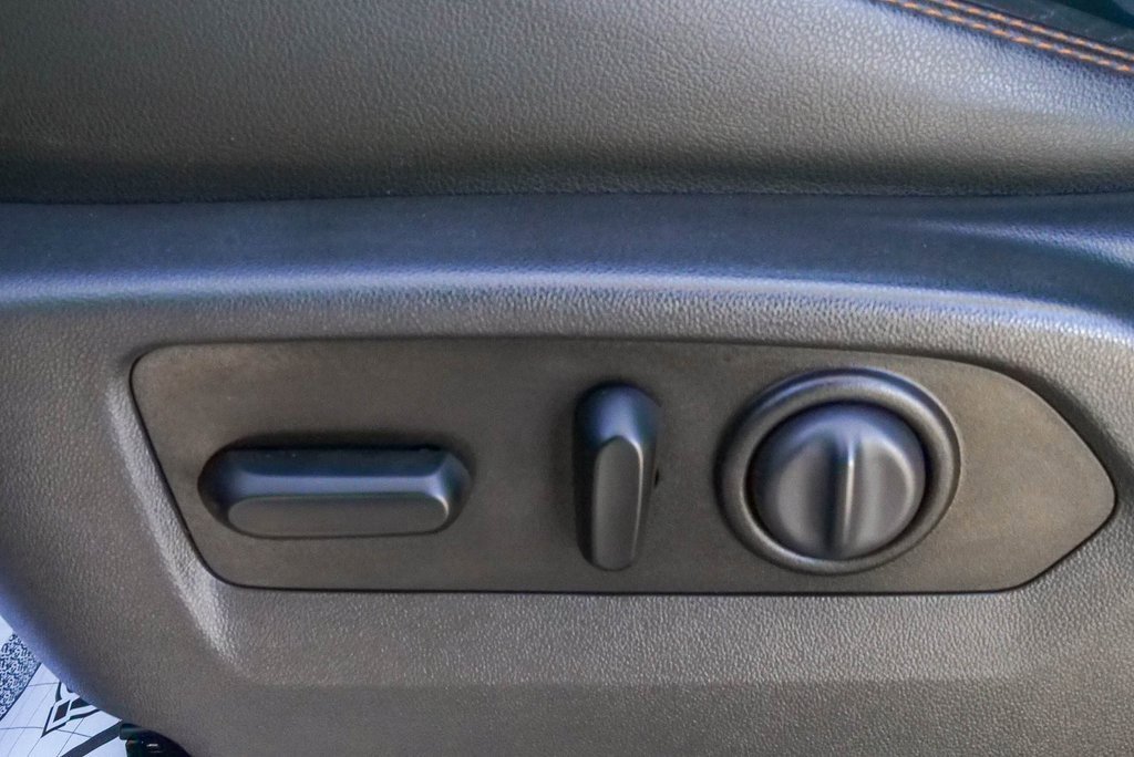 Used 2020 GMC Sierra 2500 AT4 w/ Technology Package image 21