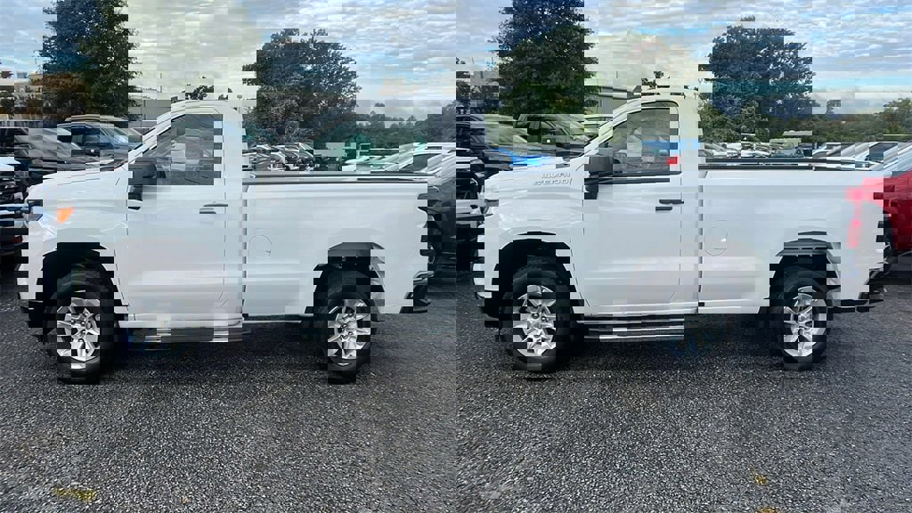 New 2025 Chevrolet Silverado 1500 W/T image 8